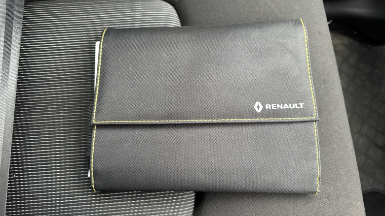 Renault Zoe 65kW i Dynamique Nav Rapid Charge 22kWh 5dr Auto Electric Hatchback